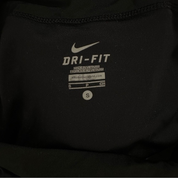 Dri Fit Nike Athletic Shorts Women Size Small - Picture 10 of 13